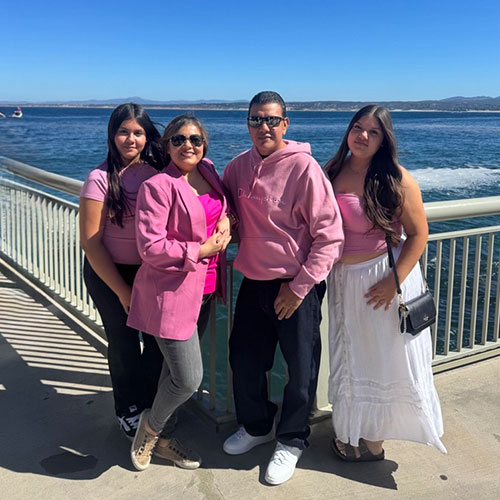 huerta-fam-pink-500px